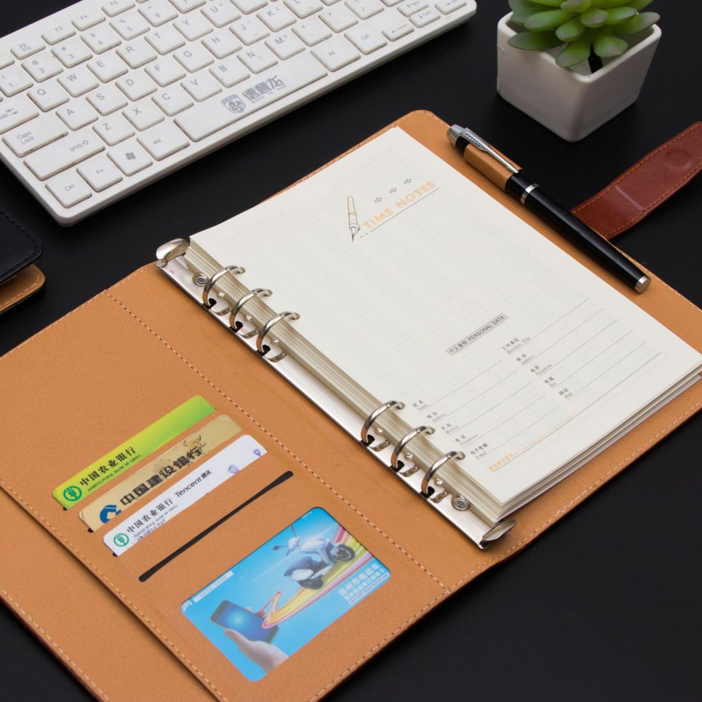 BINDER NOTEBOOK 